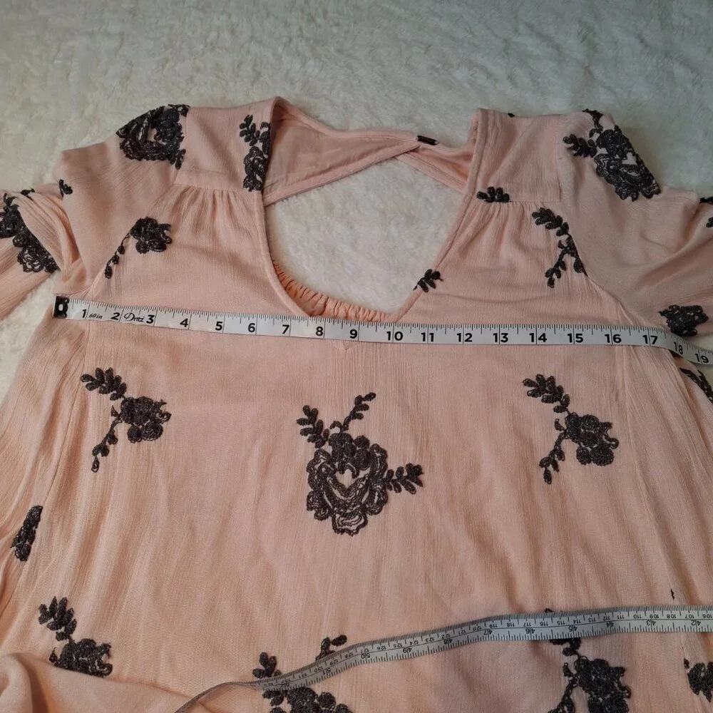 Free People Embroidered Dress Sz XS Babydoll Floral Relaxed Fit Boho Festival